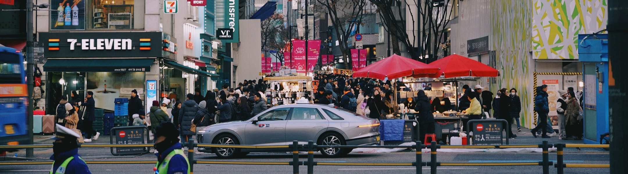 Unsplash · 명동 거리(촬영지 명동 — Unsplash 위치 기록)